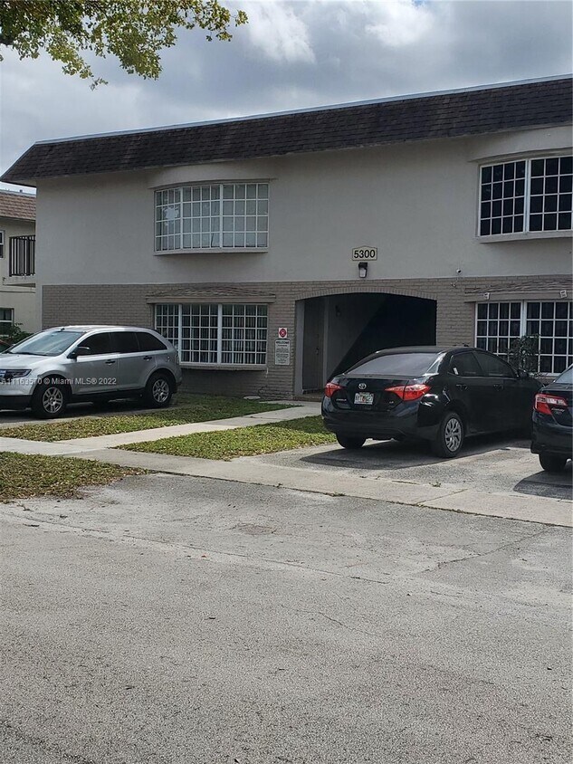 Building Photo - 5300 NW 18th St