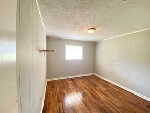 Building Photo - 410 Cordell St