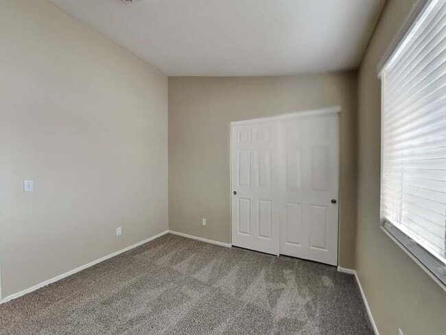 Building Photo - 3122 S Penrose Ct
