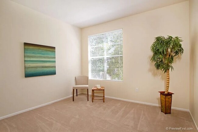 Foto del edificio - 3534 Caminito El Rincon