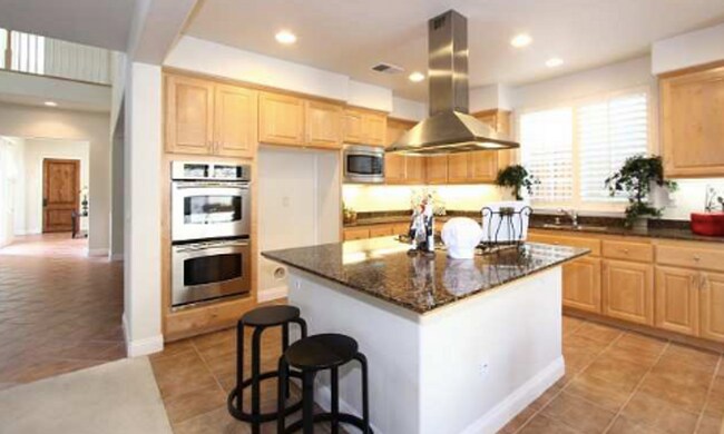 Building Photo - San Ramon Piccadilly Square 4 bed + loft /...