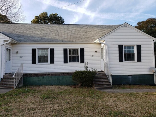 Building Photo - 109 N Main St