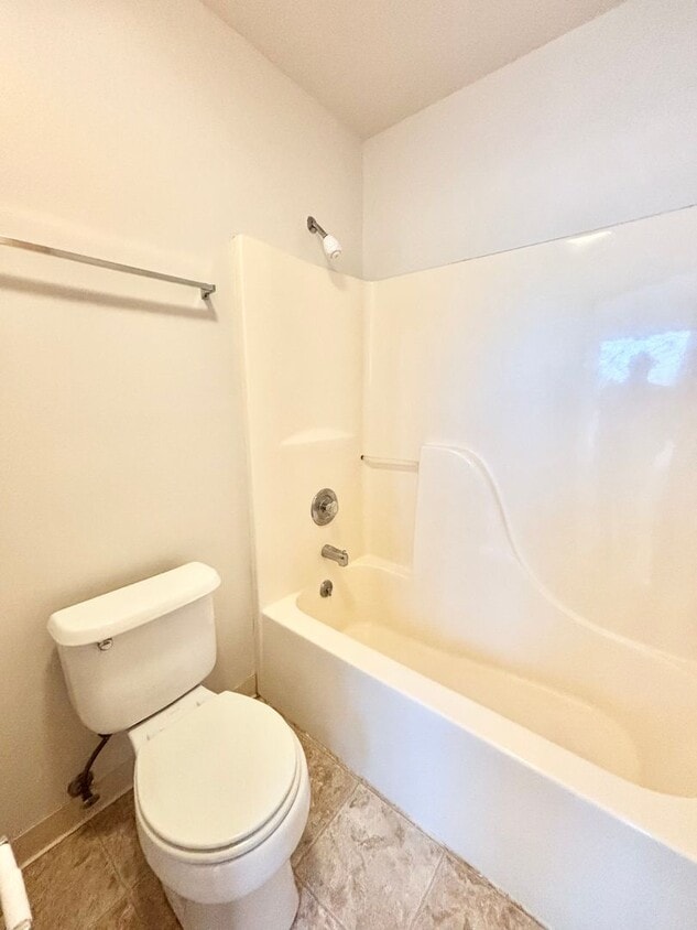 Foto del edificio - 4 Bedroom 3 1/2 Bath Condo in Hawks Ridge
