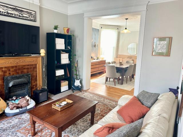 Foto del edificio - 3 bedroom in CHICAGO IL 60657