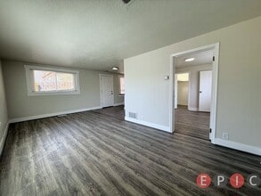 Building Photo - 2544 S 200 E