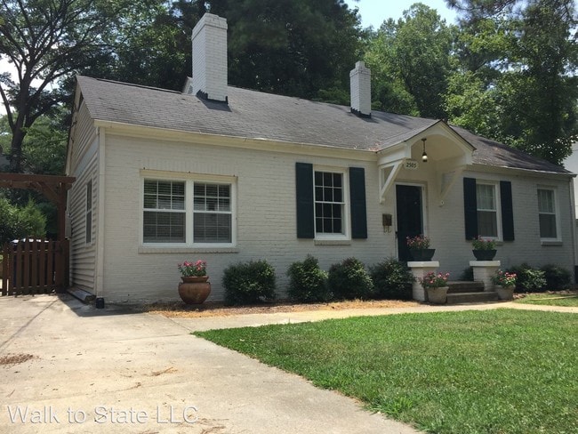 Building Photo - 3 br, 2 bath House - 2505 Van Dyke Avenue