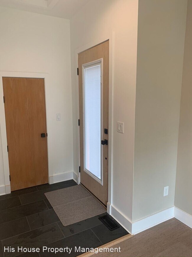 Foto del edificio - Studio, 1 bath House - 3922 Bingham Hill Rd