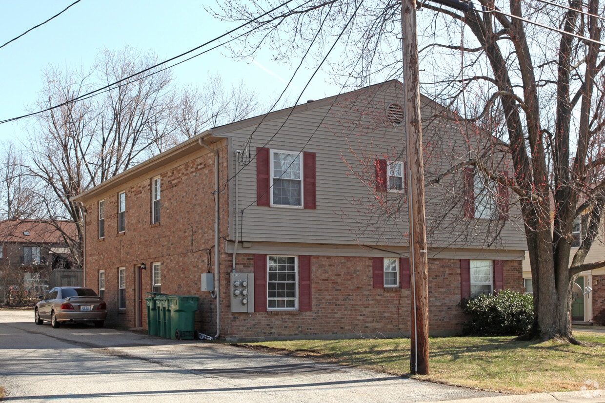 4215 Wallingford Ln, Louisville, KY 40218 Apartments in Louisville