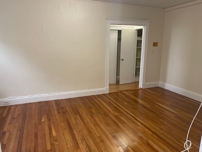 Photo - BEUTIFUL STUDIO NEXT TO LONGWOOD MEDICAL, ... House