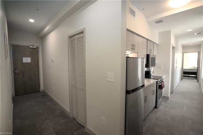 Foto del edificio - 1417 W 9th St