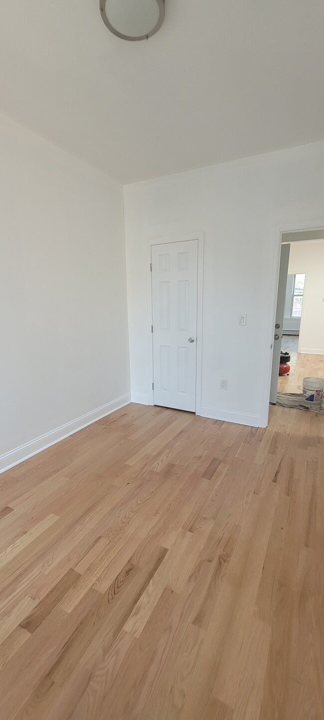 1ST BEDROOM - 4022 Avenue J