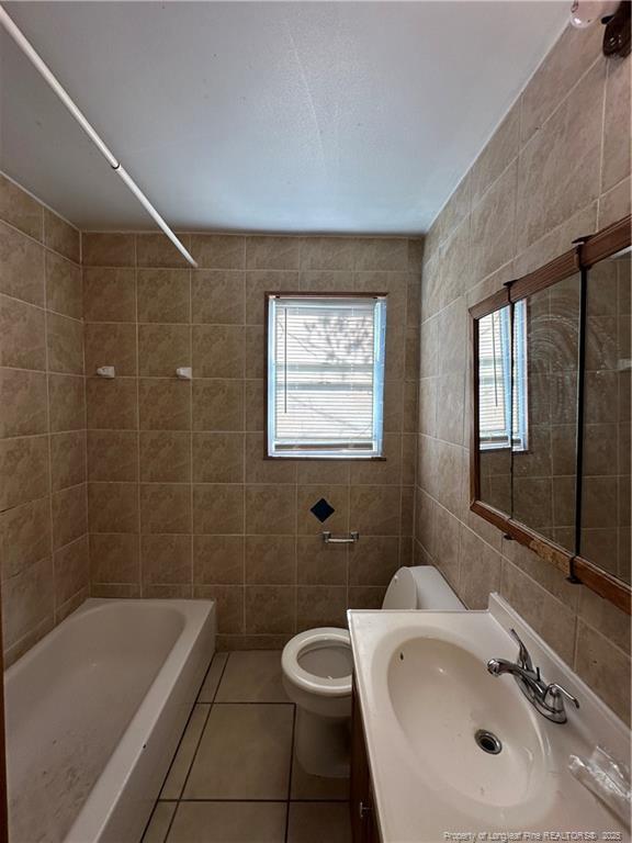 Building Photo - 2517 Providence St