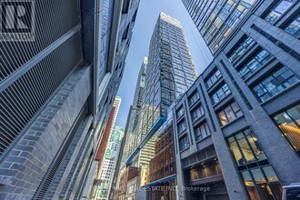 Building Photo - 15 Mercer St