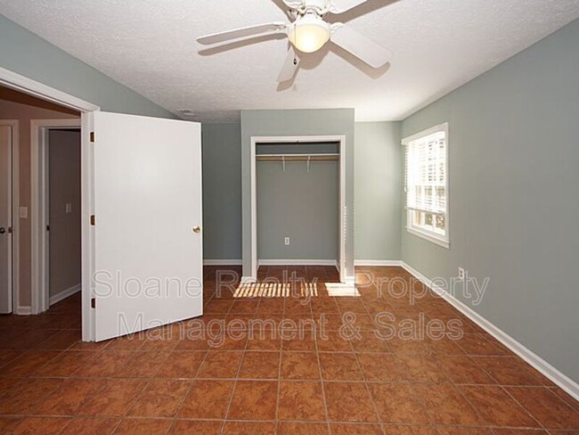 Foto del edificio - 620 Clearview Dr