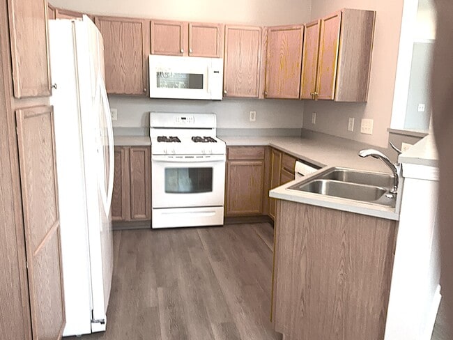 Building Photo - 4614 Sahalee Ln
