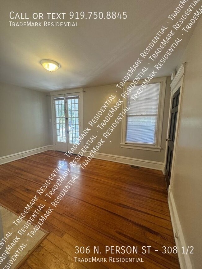 Building Photo - 306 N Person St