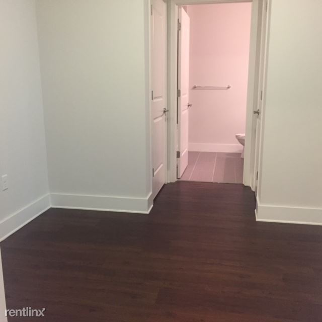 Foto del edificio - 1 br, 1 bath  - 486 N Orange Ave 1B