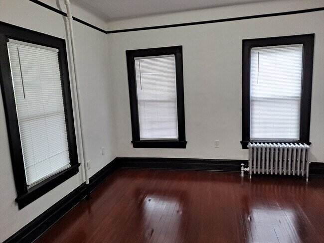 Living Room - 1315 Mcbride St