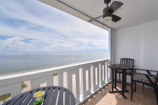 Foto del edificio - 1012 N Ocean Blvd