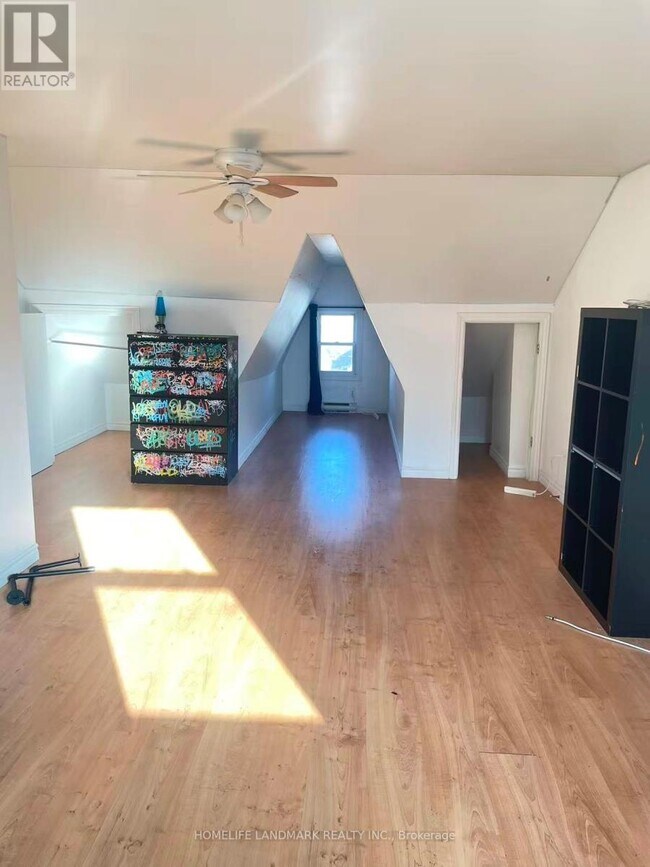 Photo du bâtiment - 26 Lippincott St