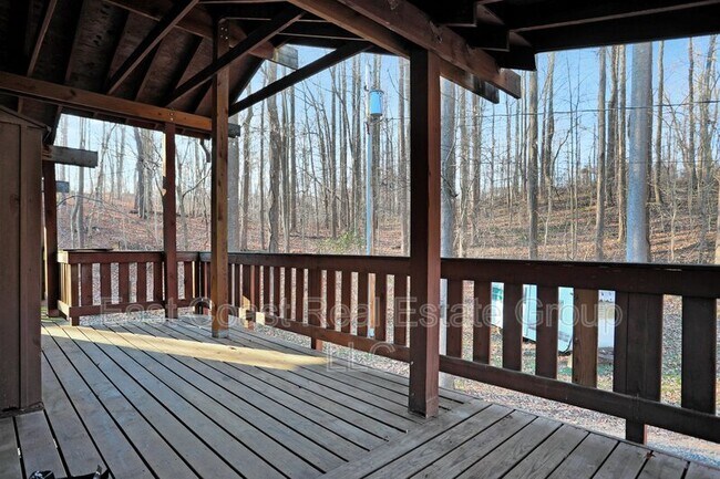 Foto del edificio - 442 Slim Ln