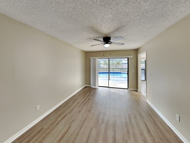 Building Photo - 4602 Brownwood Ct