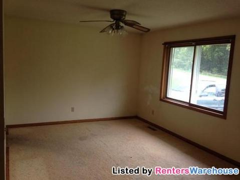 Foto del edificio - 13565 Newlander Ave