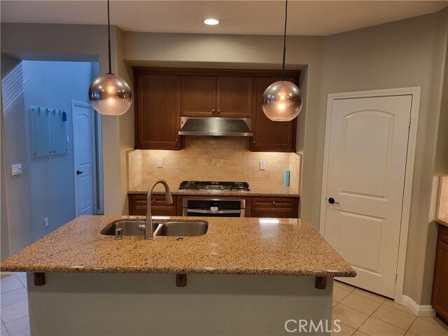 Building Photo - 452 Naranjal Dr