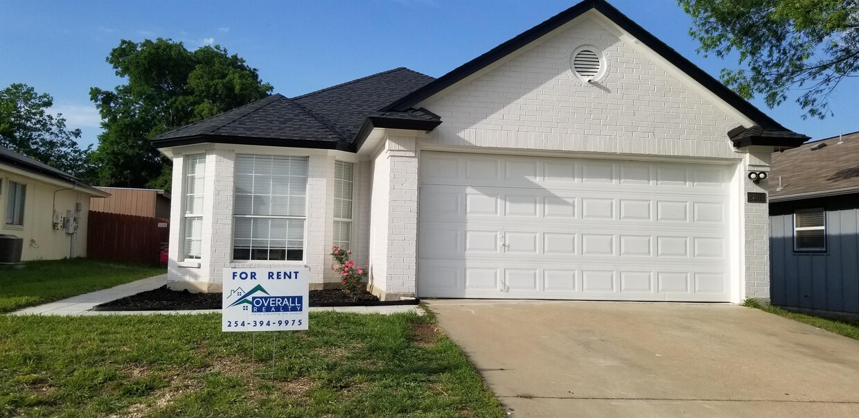 Primary Photo - 2703 Blackburn Dr