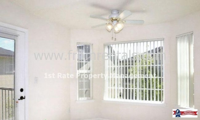 Building Photo - Wonderful 3bedroom 2bath Upstairs Apartment