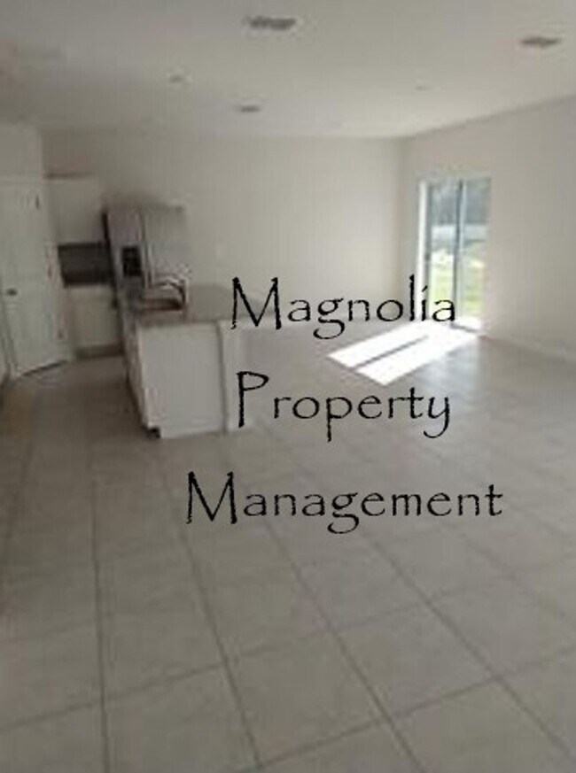 Foto del edificio - 4 Bedroom 2 Bathroom, Community pool
