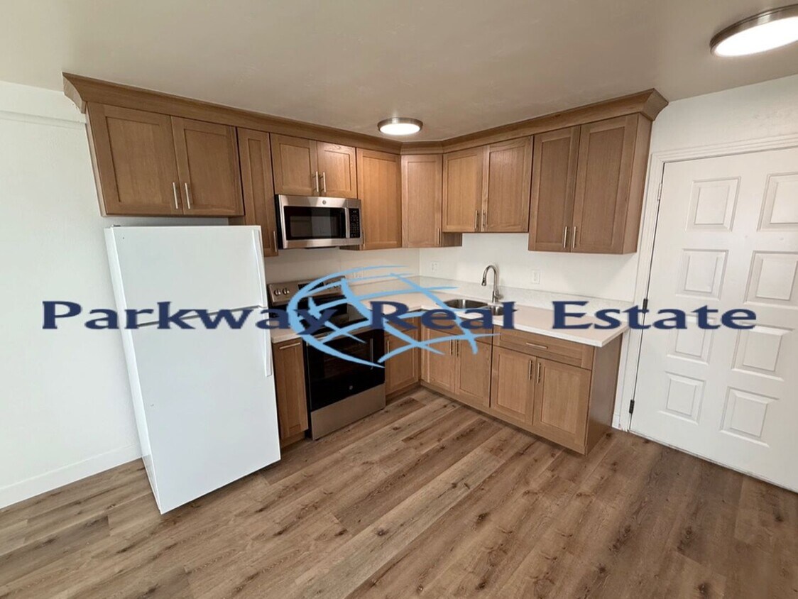 Foto principal - Penthouse Condo in 55+ Community