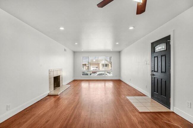 Foto del edificio - 3/1 Available Now Daly City
