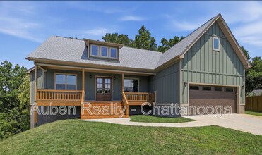 Building Photo - 3556 Cottonwood Ln