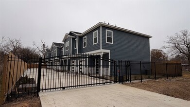 Building Photo - 3533 Alderfer St