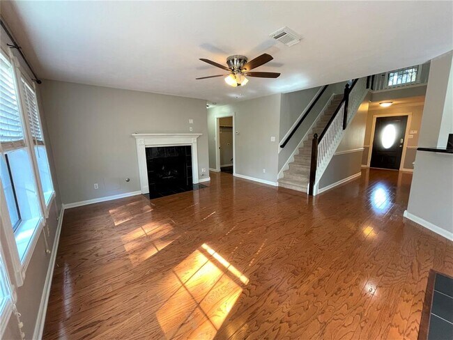 Building Photo - 16002 Speyburn Ct