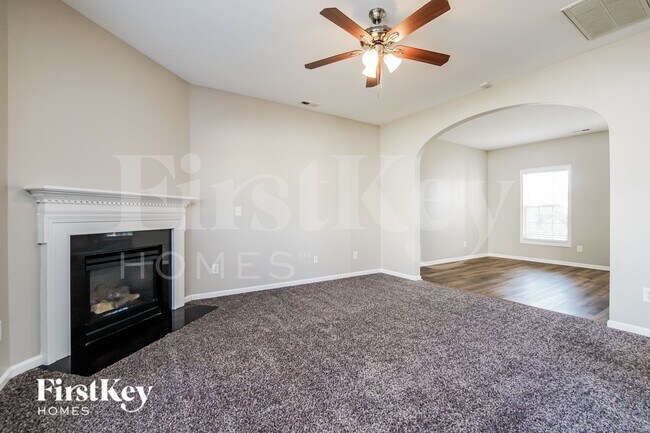 Foto del edificio - 129 Arctic Ridge Way