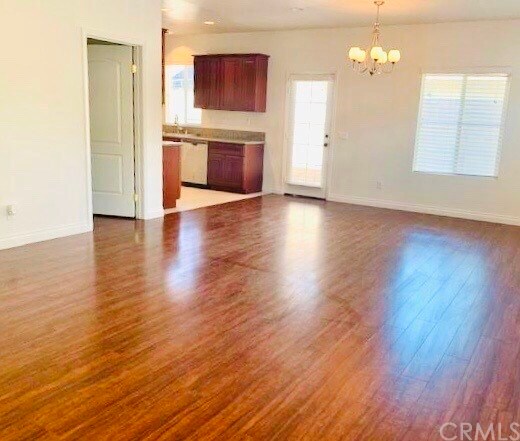 Foto del edificio - 8724 Ramona St