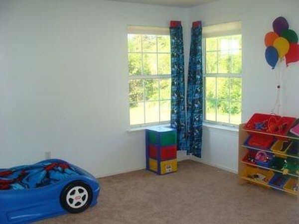 Building Photo - 11 Radcliff Ct