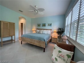 Building Photo - 10640 Camarelle Cir