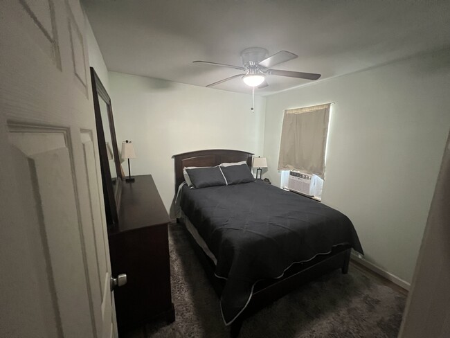 Bedroom - 910 Sutton Dr