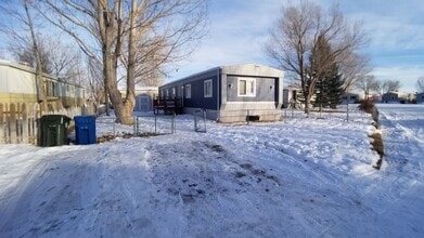 Building Photo - 123 Opal Dr