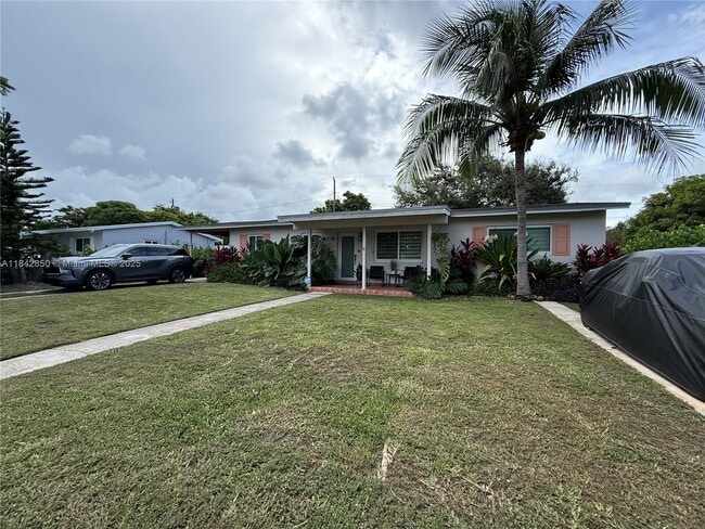Building Photo - 10031 Jamaica Dr