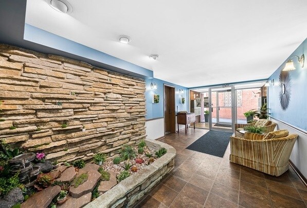 Foto del edificio - 6490 N Northwest Hwy
