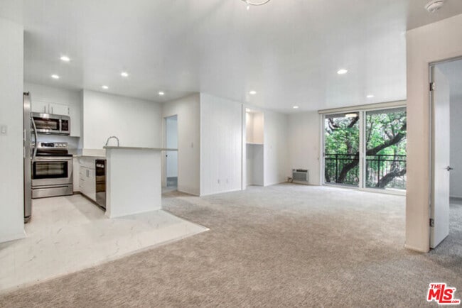 Foto del edificio - 1885 Veteran Ave