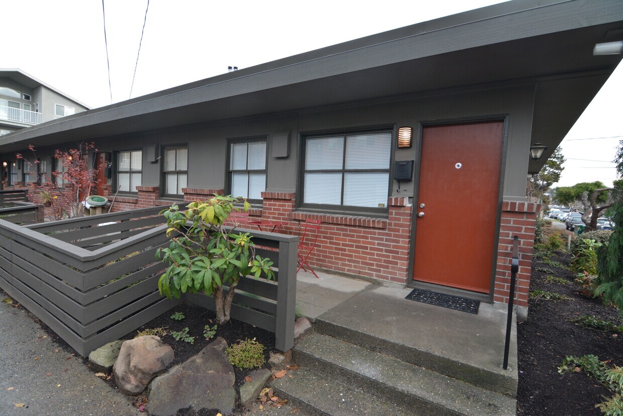 Primary Photo - 1532 NW 51st St