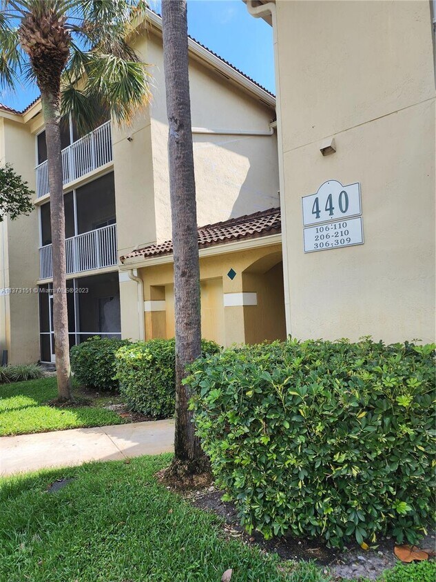 440 S Park Rd Unit 4206, Hollywood, FL 33021 Condo for Rent in