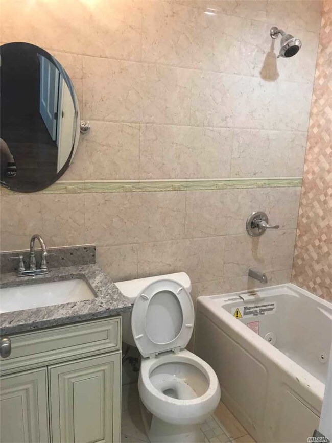 Foto del edificio - 114-24 125th St