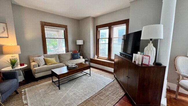 Foto del edificio - 531 Glenwood Ave SE