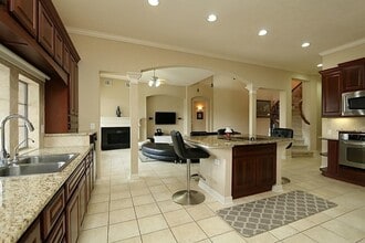 Building Photo - 7610 Hampton Bay Ln